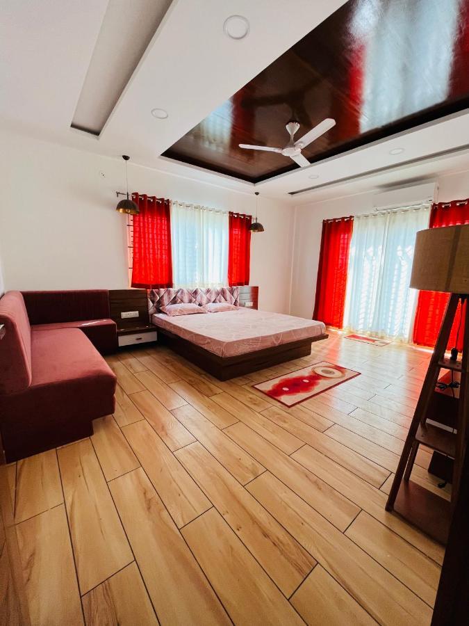 Shyam Sudha Home Stay Uddzsaín Kültér fotó